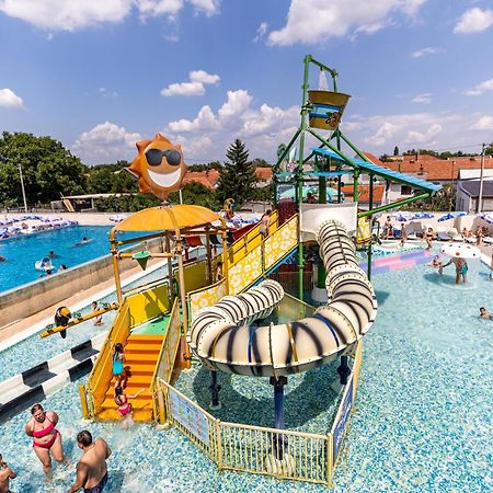 Garni Hotel Hollywoodland Wellness & Aquapark Beograd Eksteriør bilde