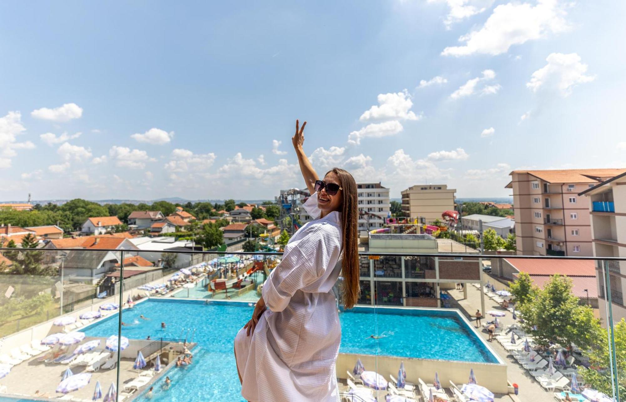 Garni Hotel Hollywoodland Wellness & Aquapark Beograd Eksteriør bilde
