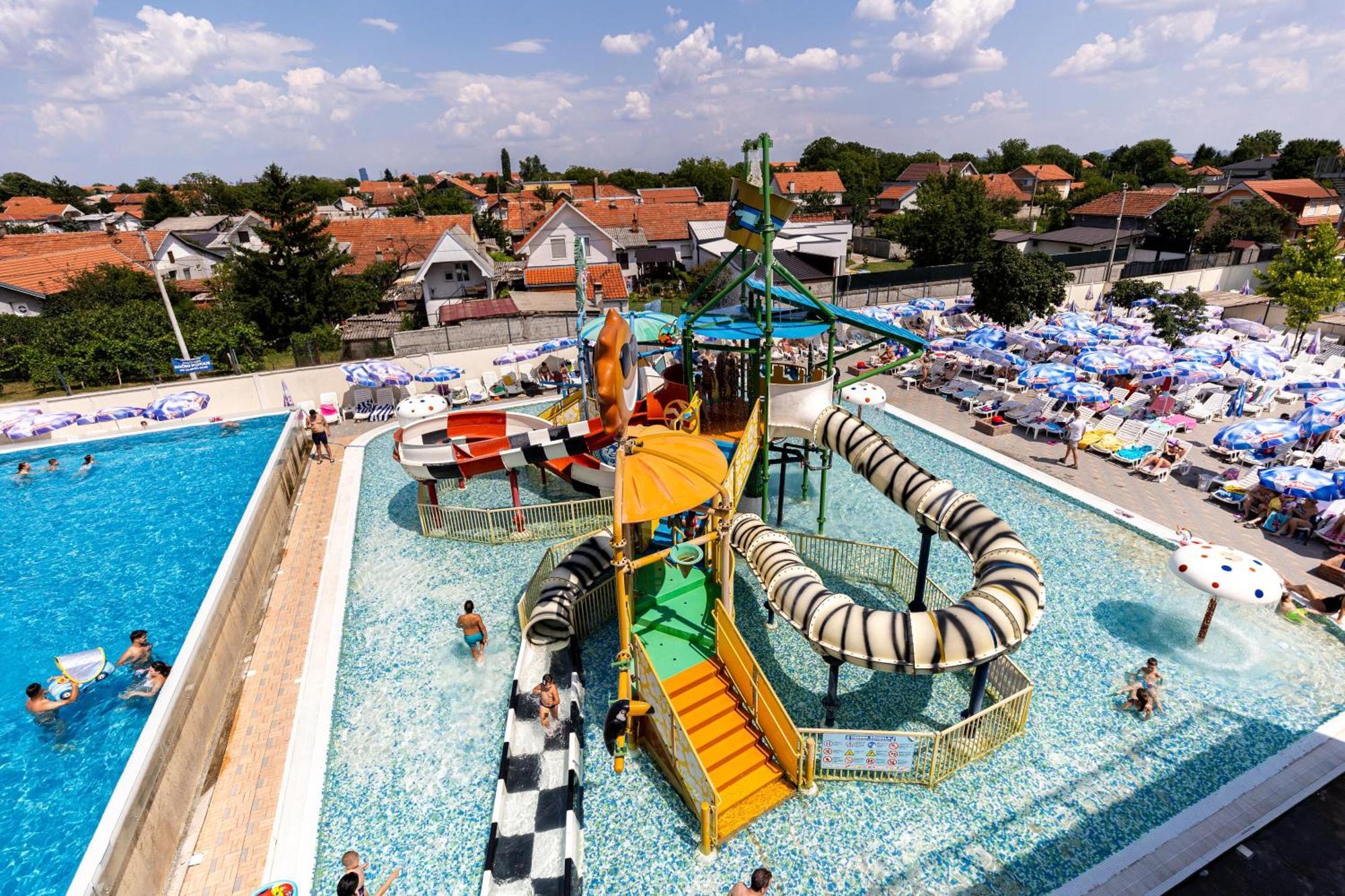 Garni Hotel Hollywoodland Wellness & Aquapark Beograd Eksteriør bilde
