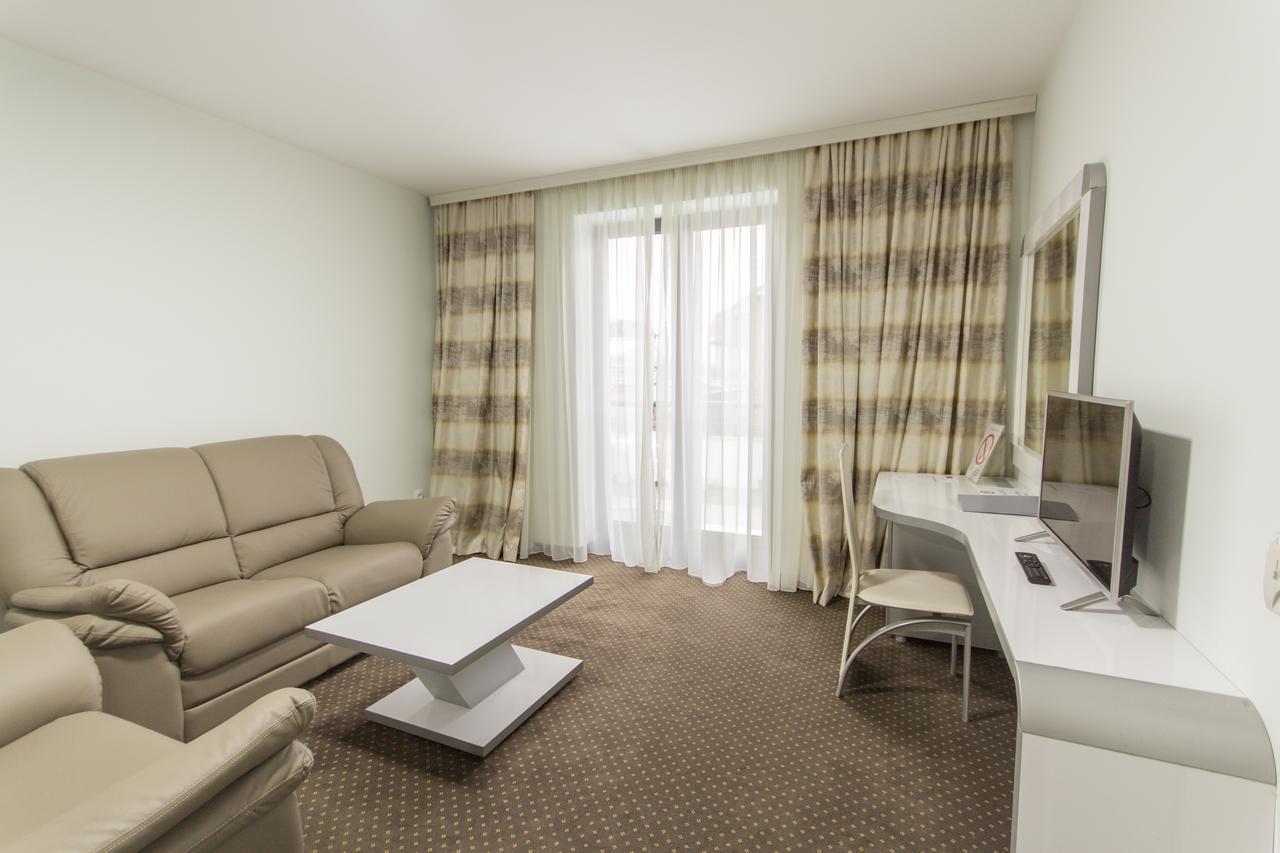 Garni Hotel Hollywoodland Wellness & Aquapark Beograd Eksteriør bilde