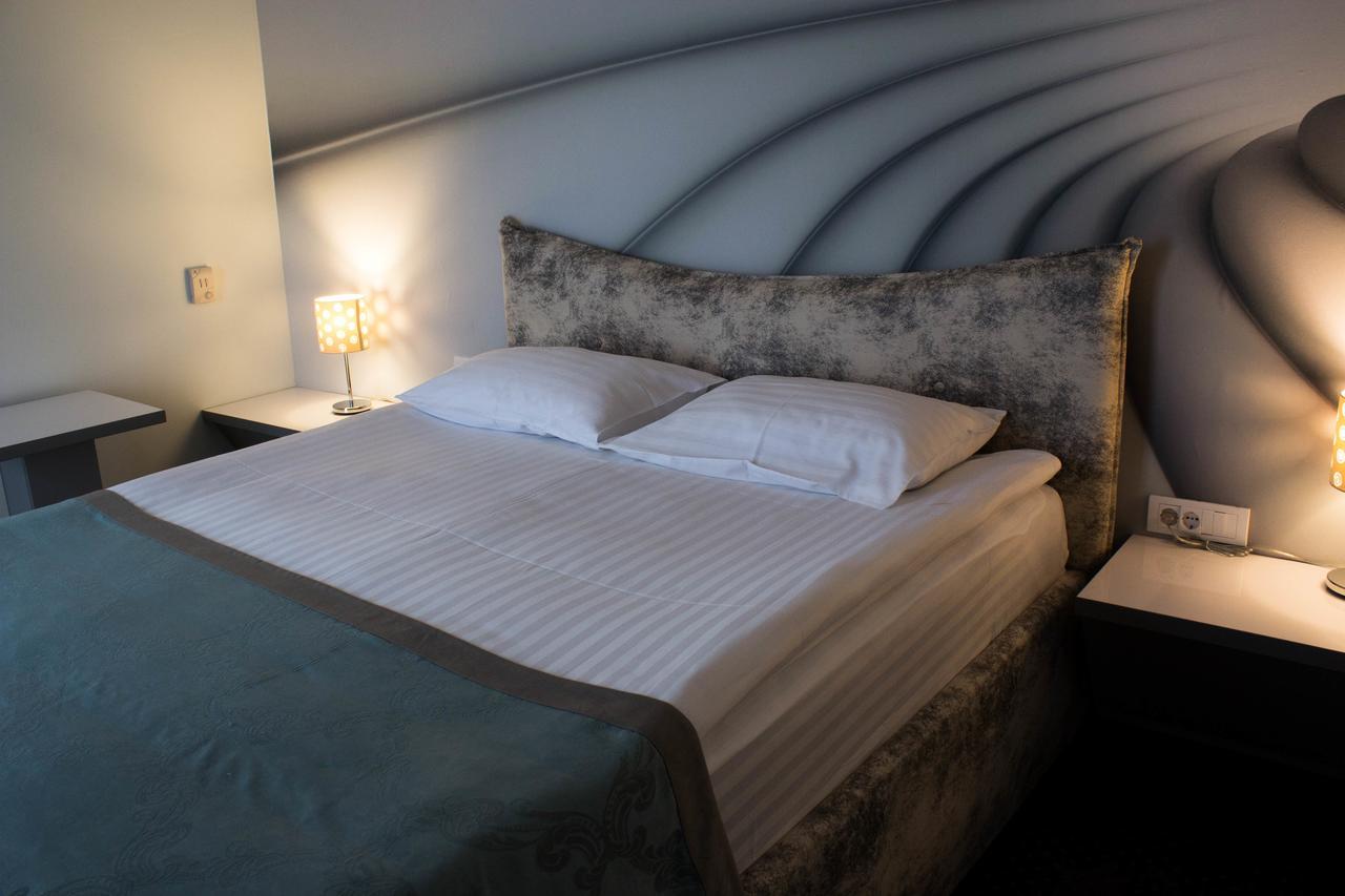 Garni Hotel Hollywoodland Wellness & Aquapark Beograd Eksteriør bilde